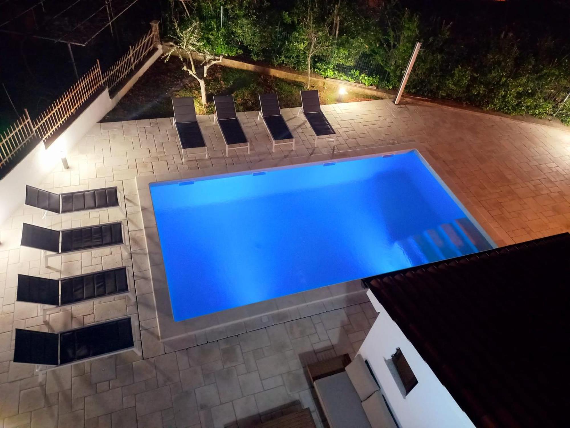 Big Swimming Pool Monvidal Apartment Pula